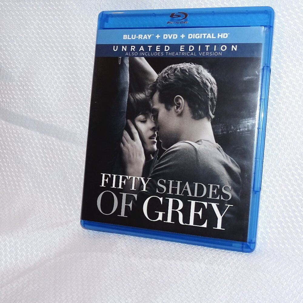 Warner Bros. Fifty Shades of Grey Blu-ray +DVD +Digital HD